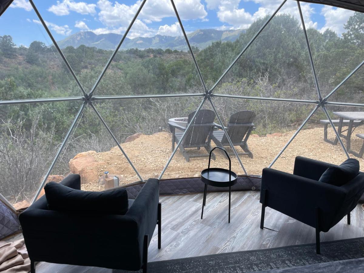 Canyon Rim Domes - A Luxury Glamping Experience!! Monticello Bagian luar foto