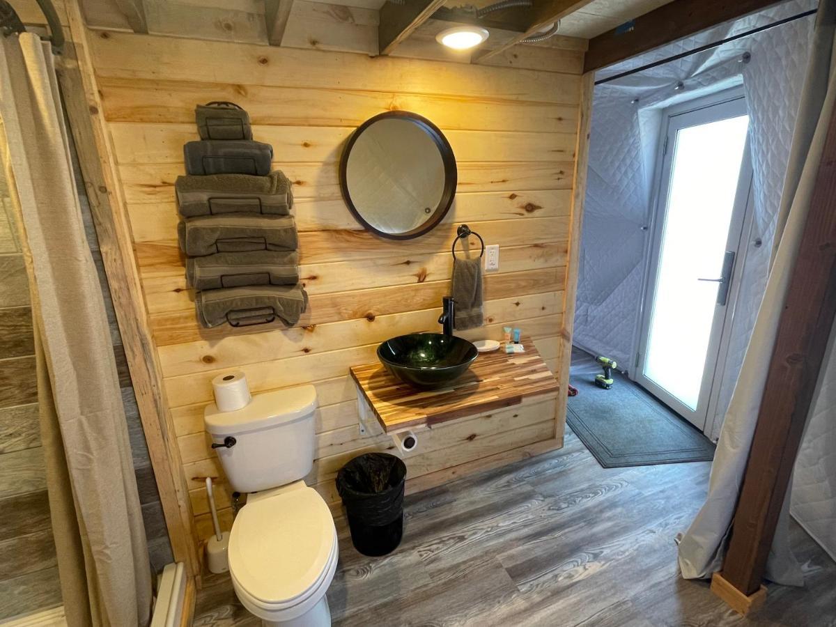 Canyon Rim Domes - A Luxury Glamping Experience!! Monticello Bagian luar foto