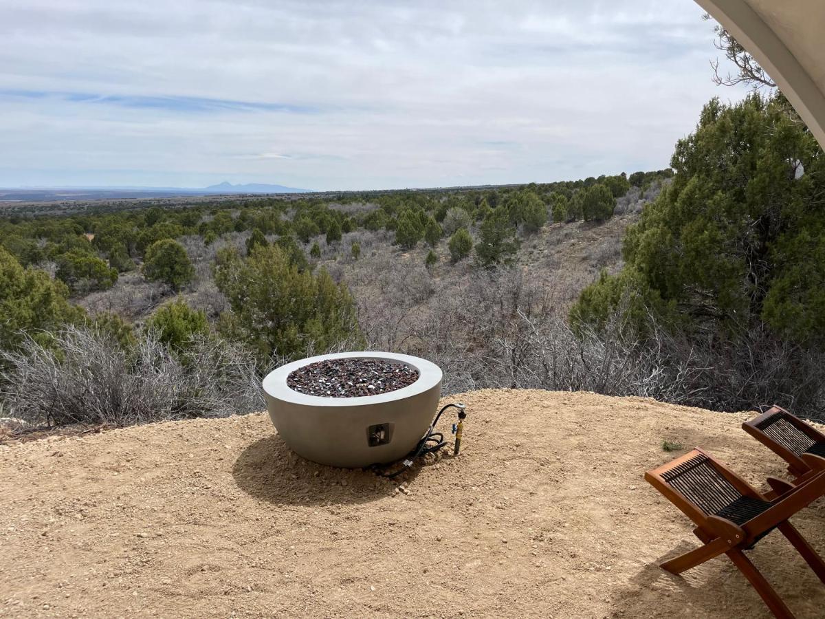 Canyon Rim Domes - A Luxury Glamping Experience!! Monticello Bagian luar foto